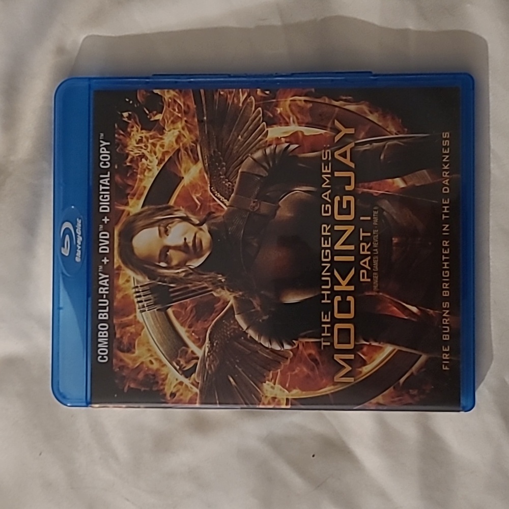 📽 The Hunger Games Mockingjay Part 1 Movie  Combo Blu-Ray DVD Digital